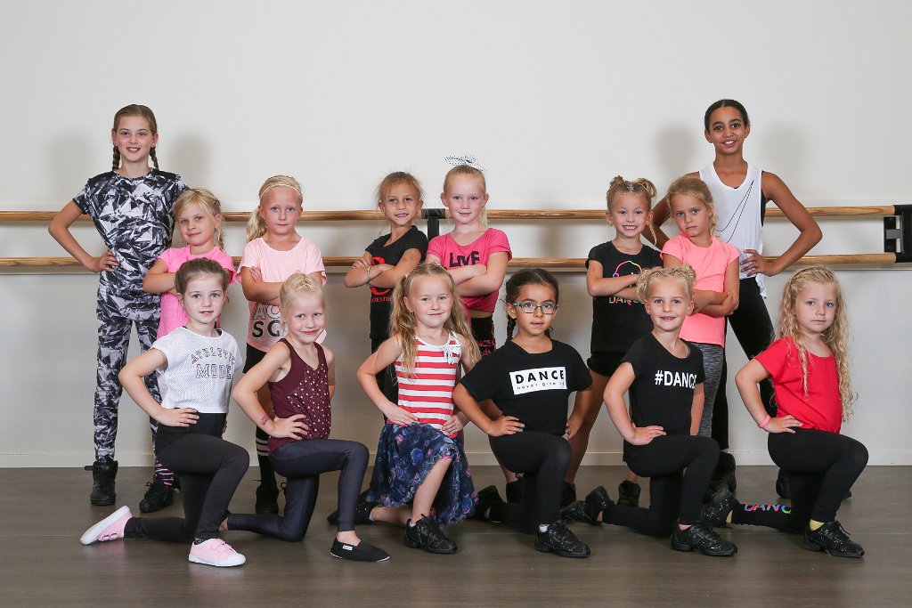 woe 15.00 kidsdance.jpg